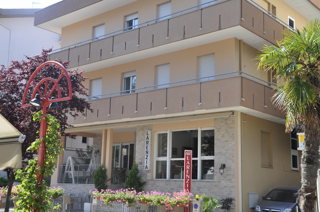 Albergo Larenzia Cattolica Eksteriør billede